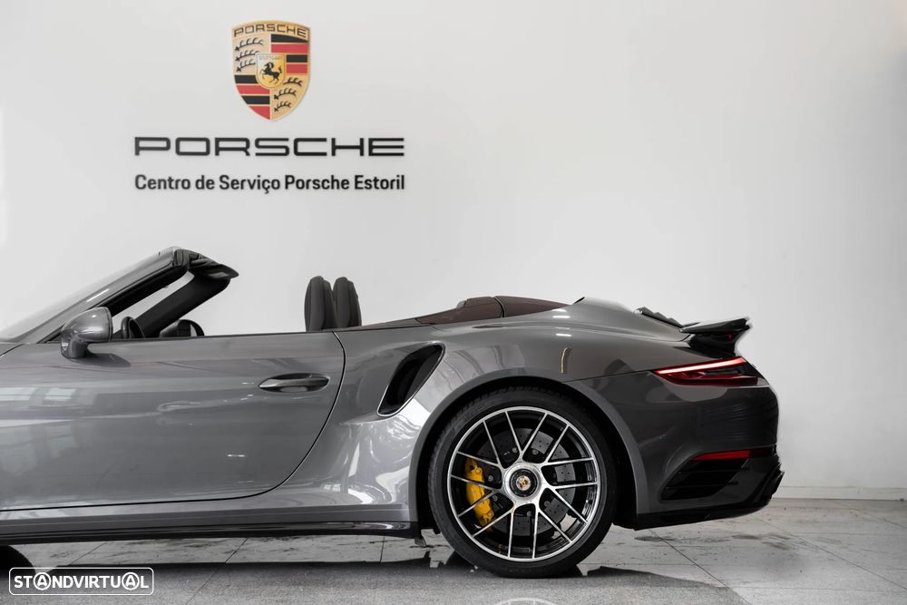 Porsche 911 (991) Turbo S Cabriolet - 2