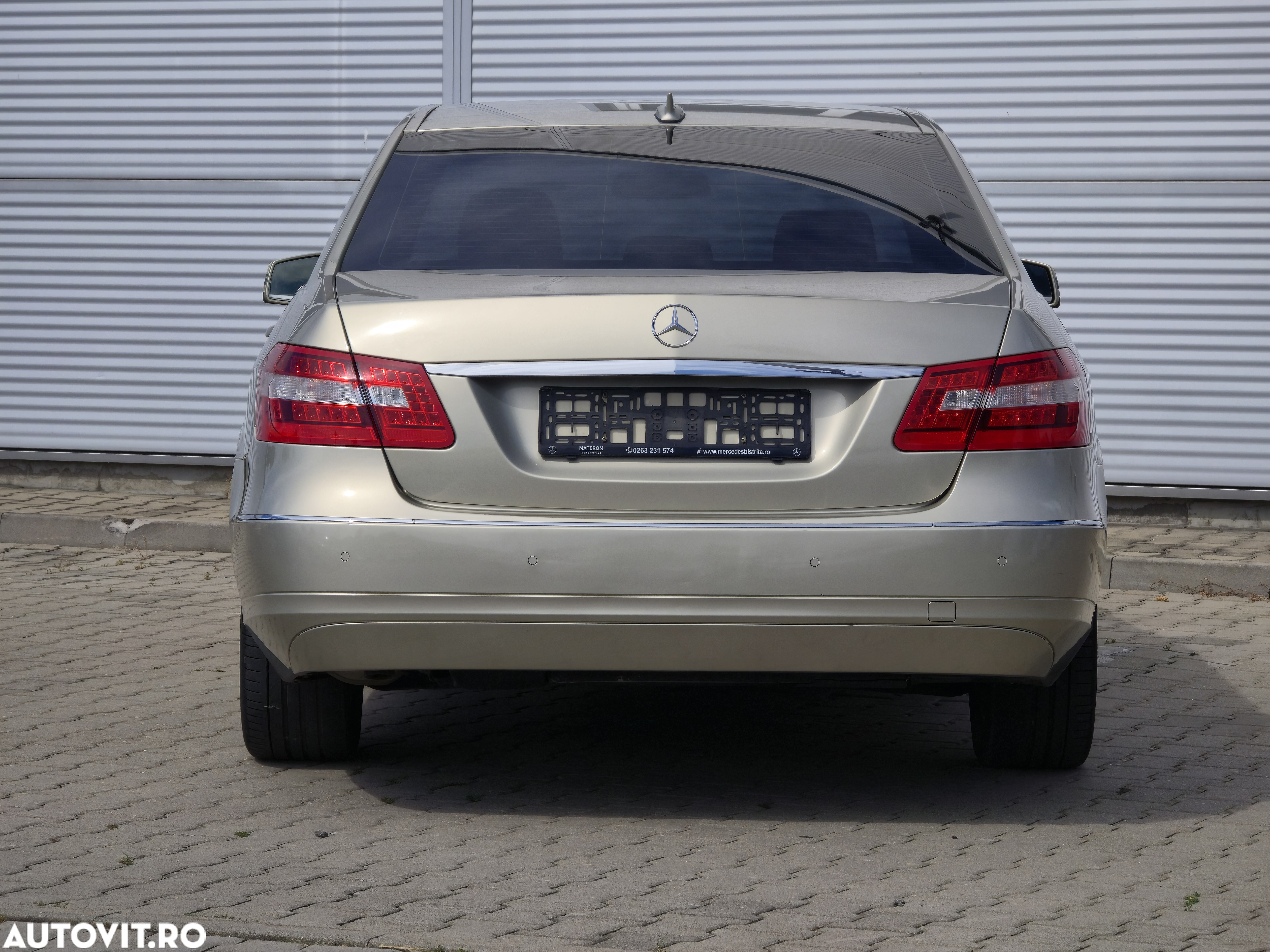 Mercedes-Benz E 220 CDI 7G-TRONIC Elegance - 17