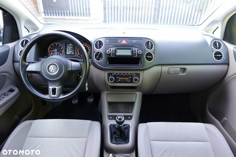 Volkswagen Golf Plus - 12