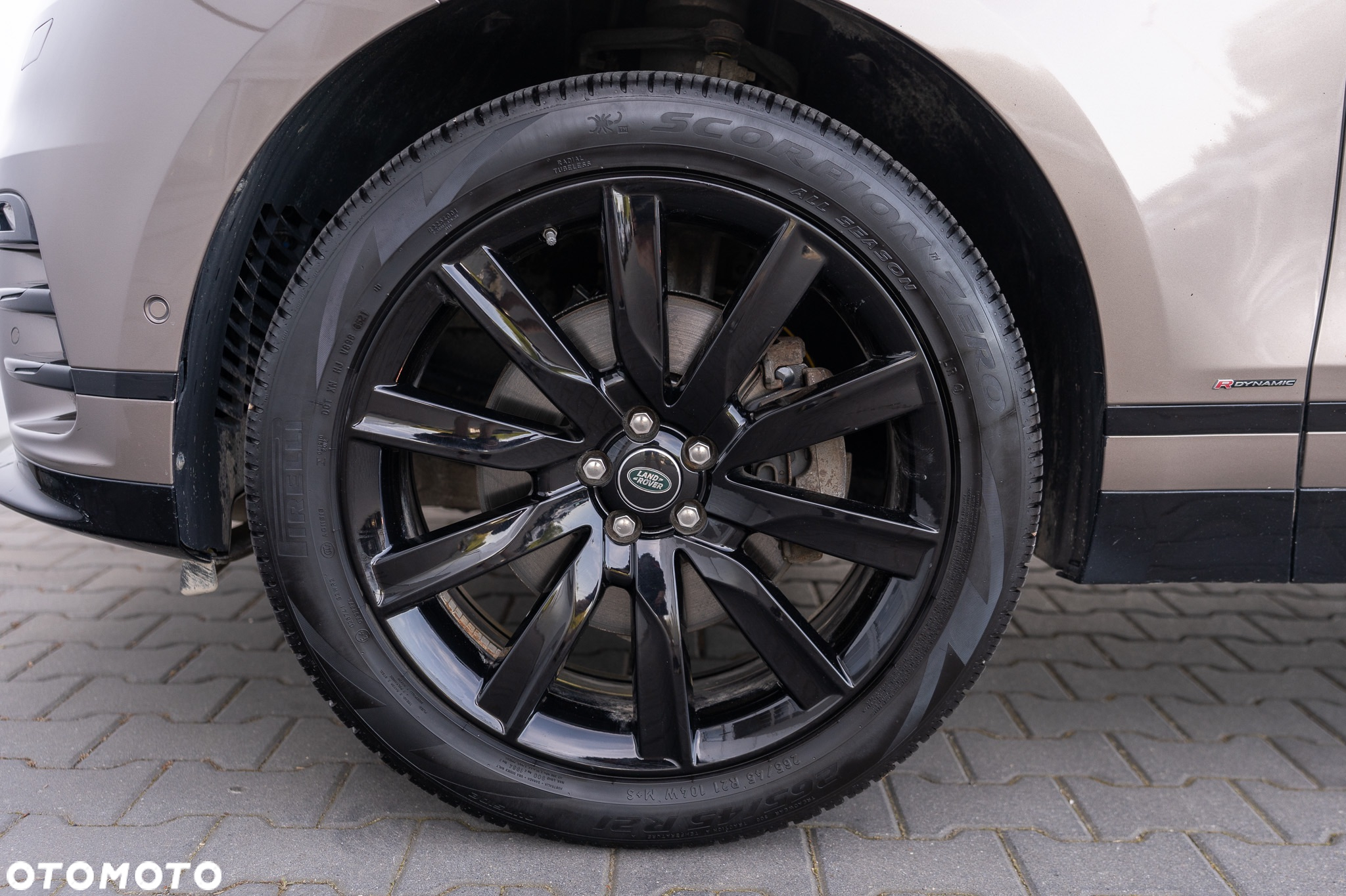Land Rover Range Rover Velar 3.0 Si6 R-Dynamic SE - 22