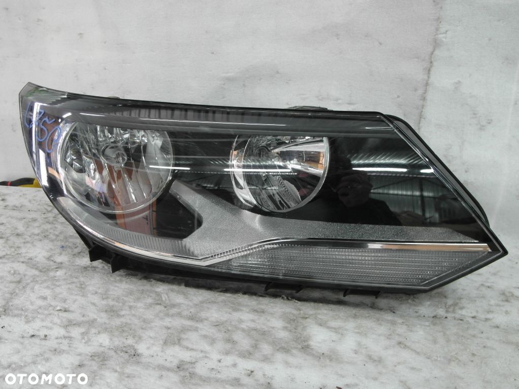 VW TIGUAN 5N1 LIFT LAMPA PRAWA PRZEDNIA PRZÓD - 1