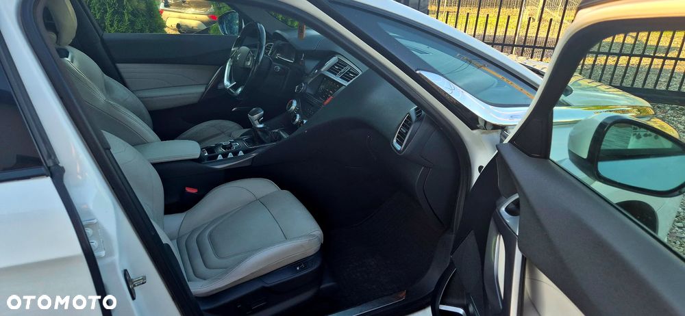 Citroën DS5 2.0 HDi SoChic - 19