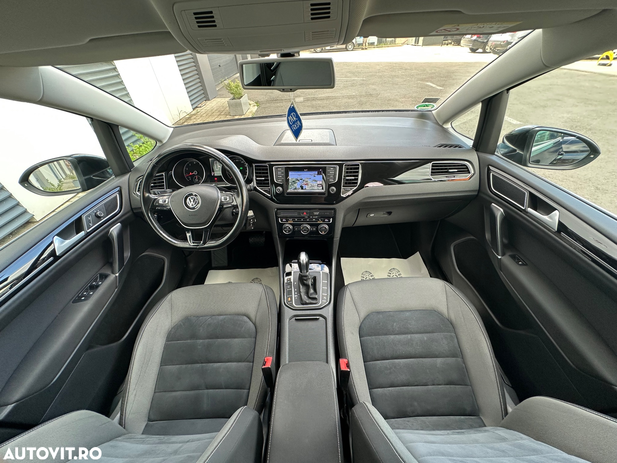 Volkswagen Golf Sportsvan 1.4 TSI (BlueMotion Technology) DSG Highline - 17