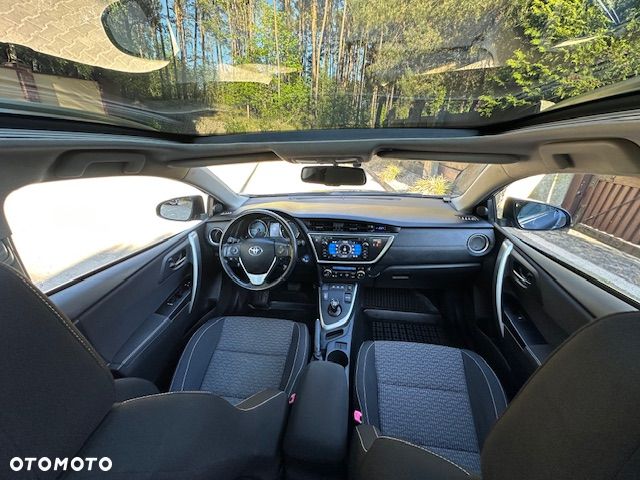 Toyota Auris 1.8 HSD Prestige NAVI - 2