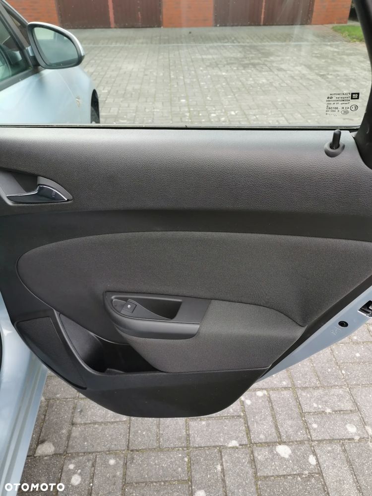 Opel Astra - 12