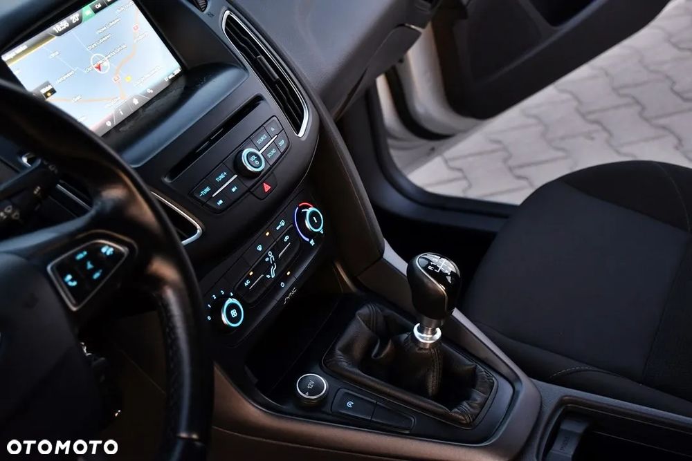 Ford Focus 2.0 TDCi SYNC Edition ASS - 24