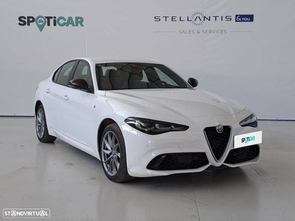 Alfa Romeo Giulia 2.0 T TI Q4 AT8 - 3