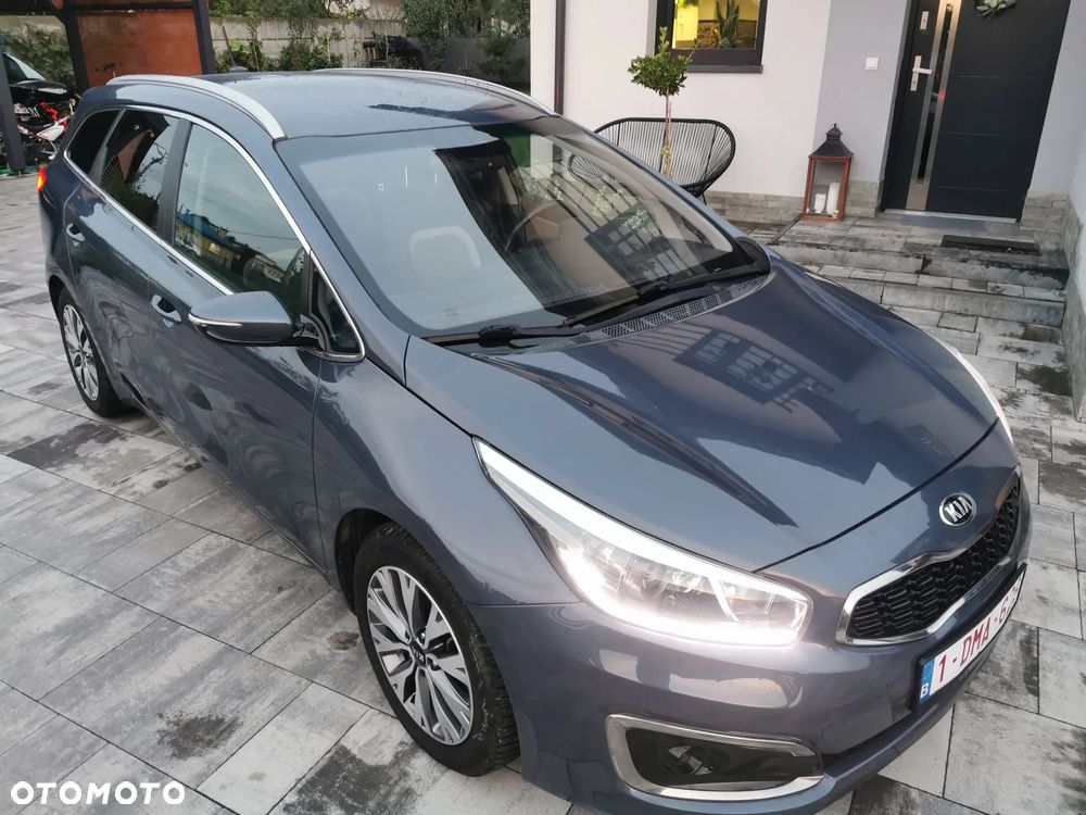 Kia Ceed 1.4 CVVT Dream-Team Edition - 35