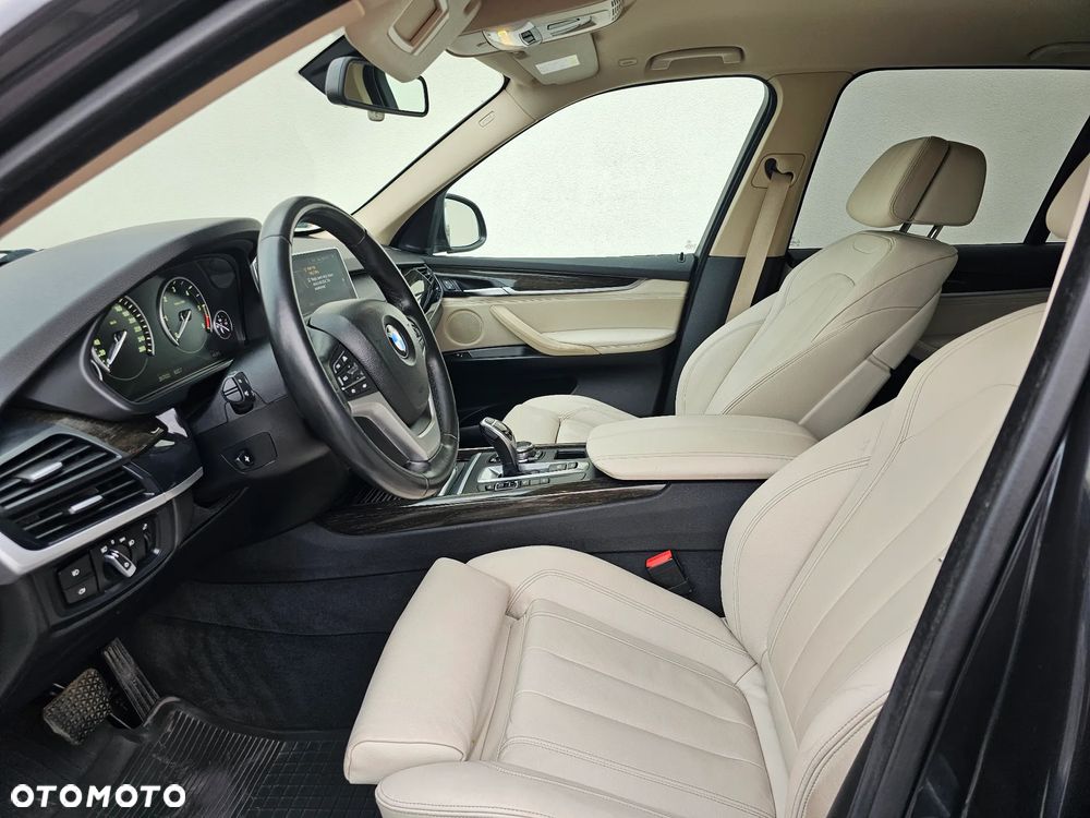 BMW X5 xDrive40d - 17