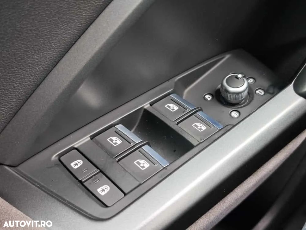 Audi Q3 Sportback 2.0 40 TDI quattro S tronic S Line - 30