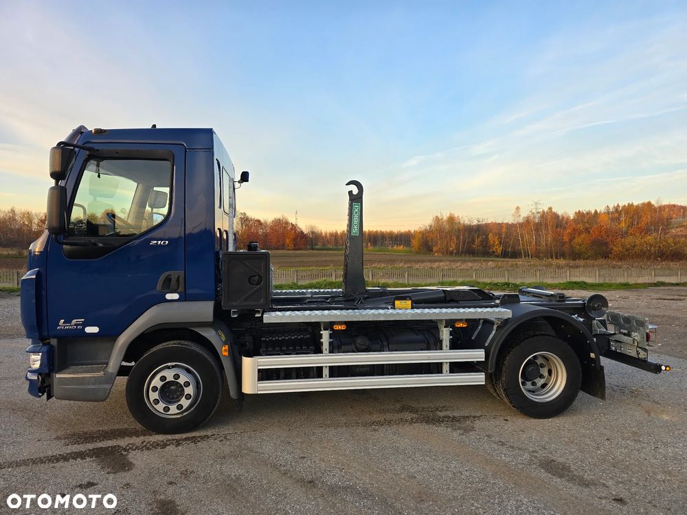 DAF LF 210 Hakowiec 2015 SKIBICKI E6 11990kg KP7 hak gruz śmieci budowlane kontener do hakowca - 13