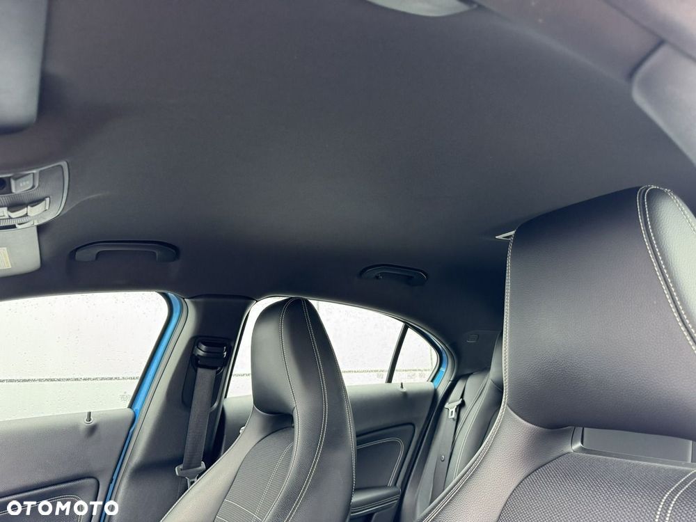 Mercedes-Benz Klasa A 180 BlueEfficiency Edition - 25