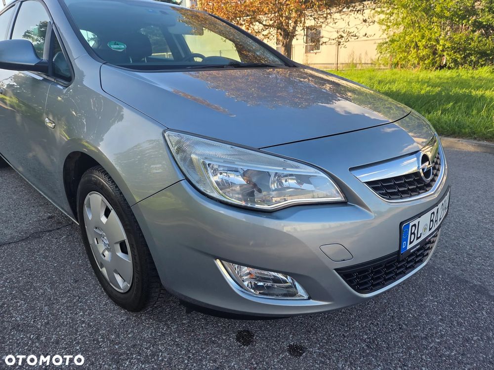 Opel Astra 1.6 - 13