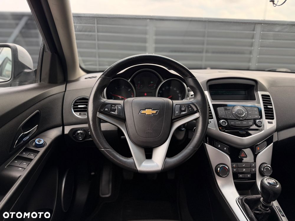 Chevrolet Cruze 1.7 D LT+ - 14
