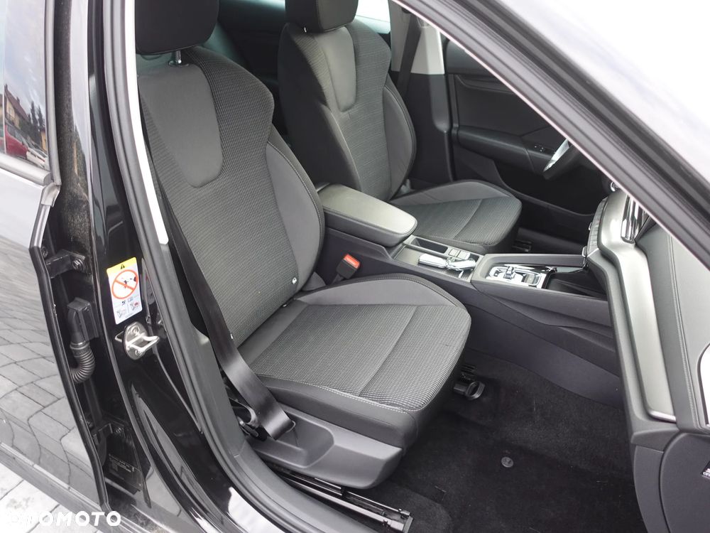 Skoda Octavia 2.0 TDI DSG Ambition - 4