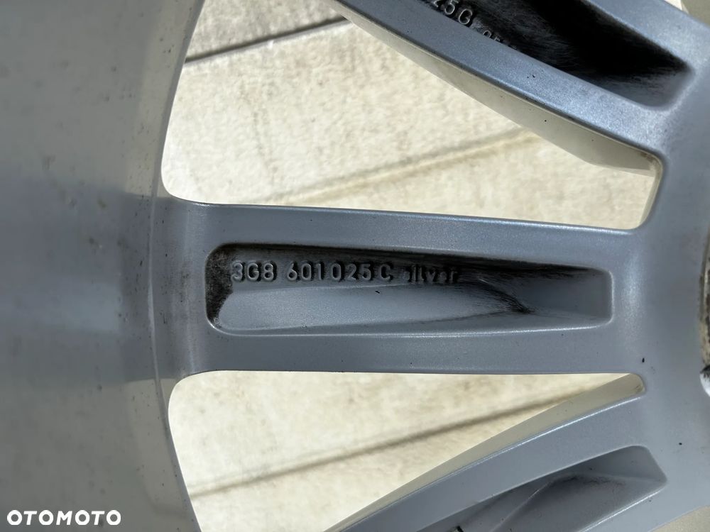 Felga aluminiowa Volkswagen OE 3G8601025G 3G8601025 8.0" x 19" 5x112 ET40 - 4