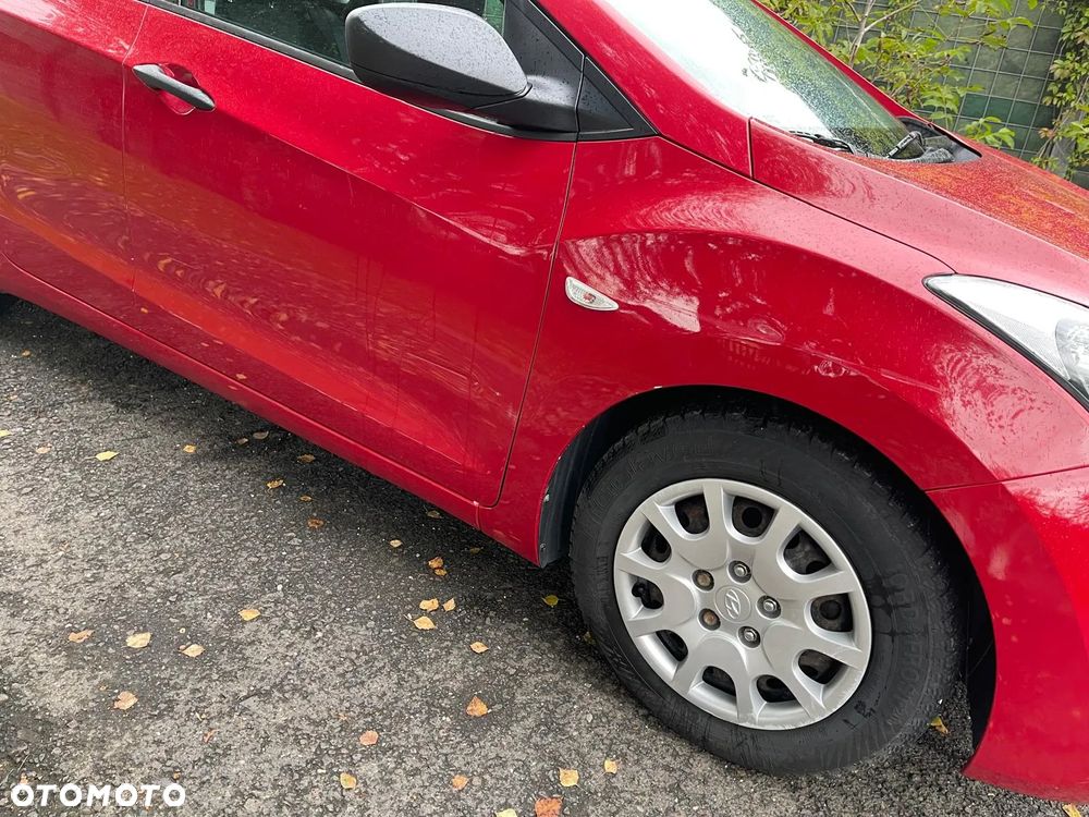 Hyundai i30 1.4 Intro Edition - 12