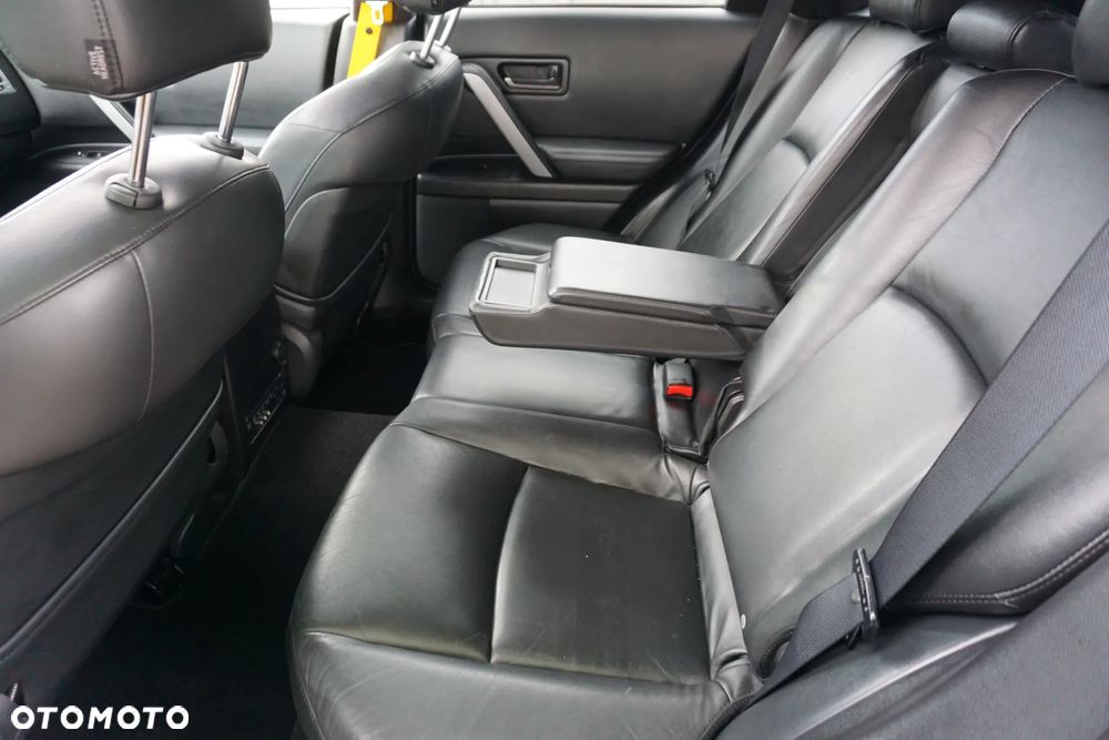 Infiniti FX - 11
