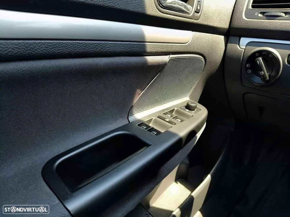 VW Golf 2.0 TDi Sport - 22