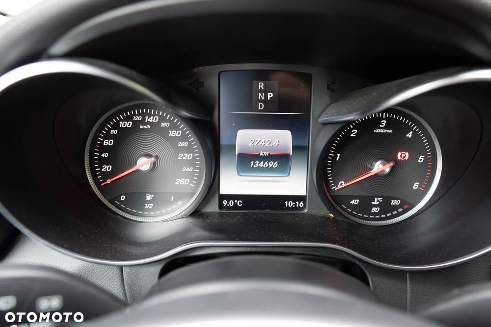 Mercedes-Benz GLC - 13