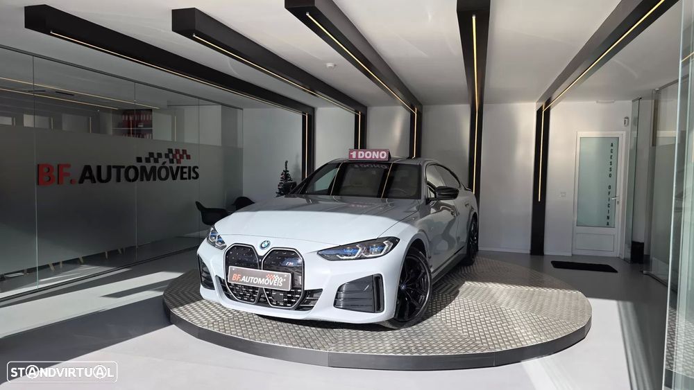 BMW i4 eDrive40 Pack Desportivo M - 10