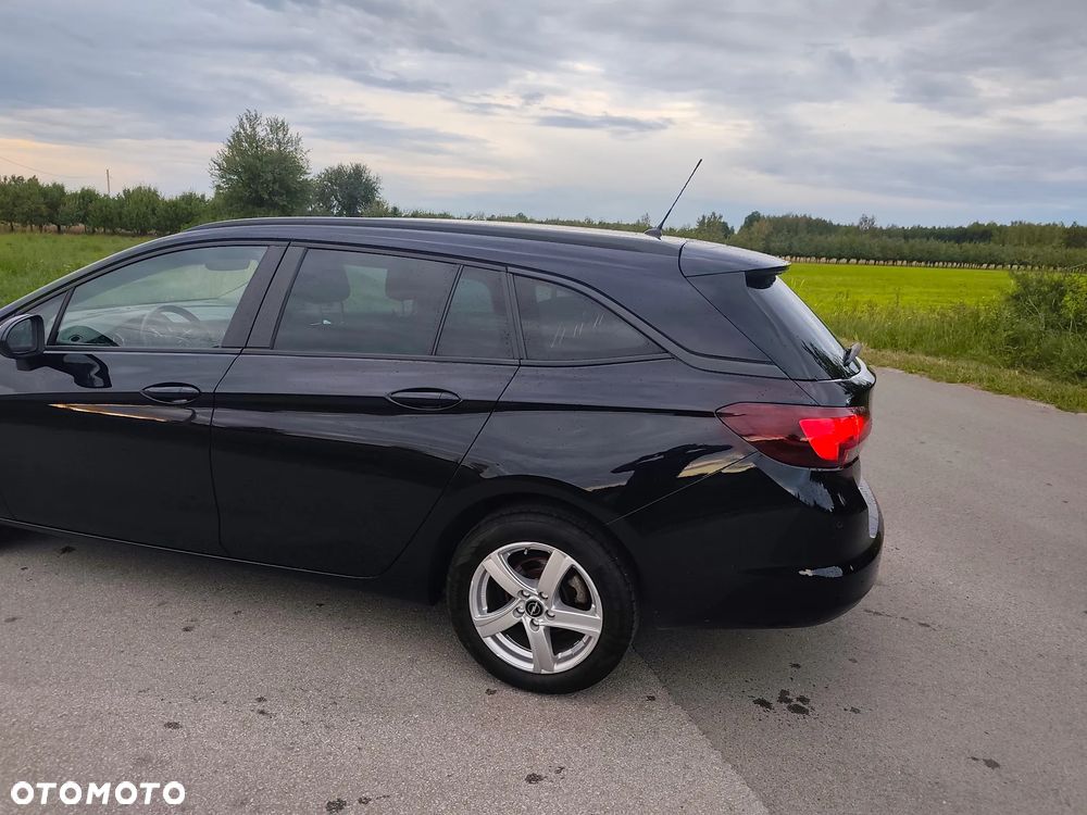 Opel Astra 1.6 CDTI Essentia - 5