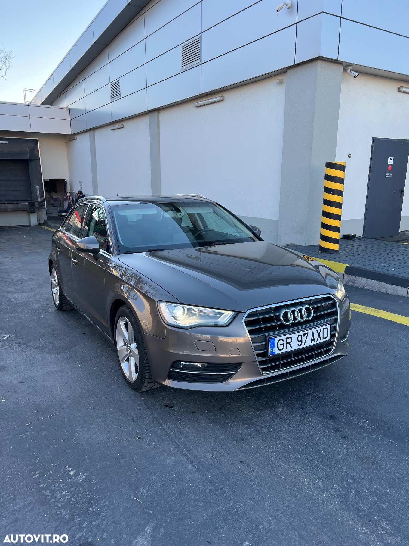Audi A3 1.4 TFSI Sportback S tronic Ambition - 2