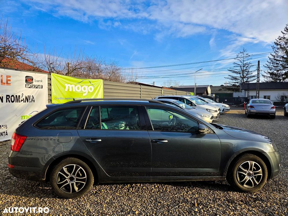 Skoda Octavia 1.6 TDI (Green tec) DSG Style - 9