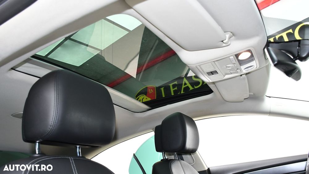 Volkswagen Passat CC - 12