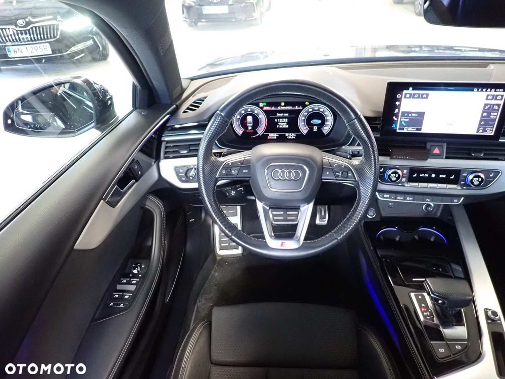 Audi A4 Limousine - 12