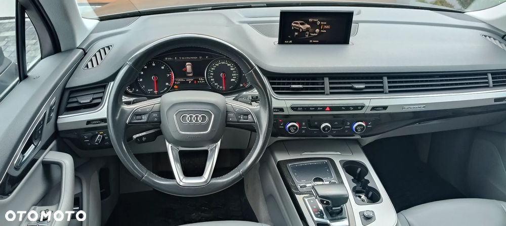 Audi Q7 - 25