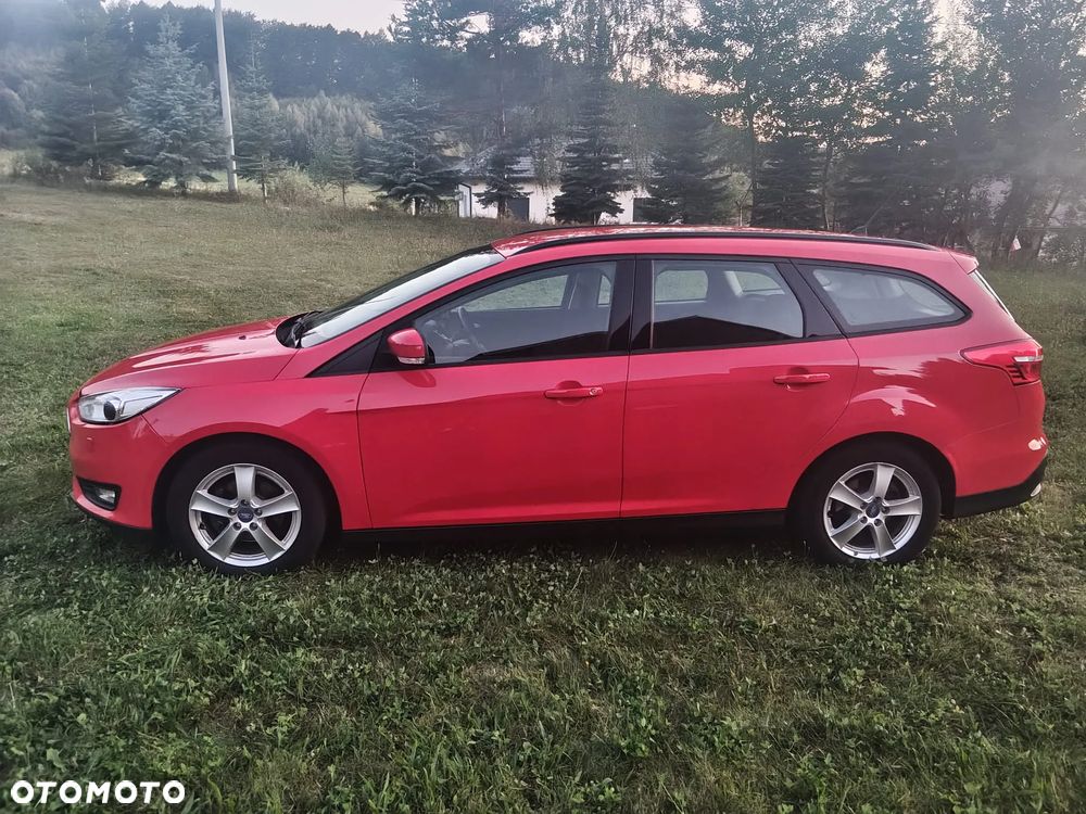 Ford Focus 1.5 TDCi ST-Line Red - 5