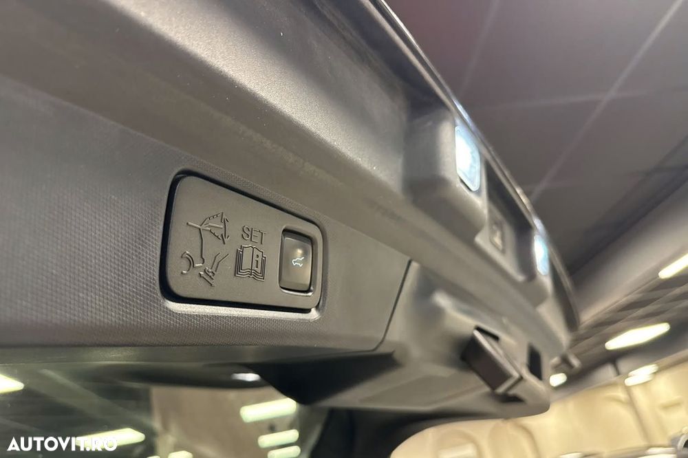 Ford Mustang Mach-E AWD PREMIUM - 14