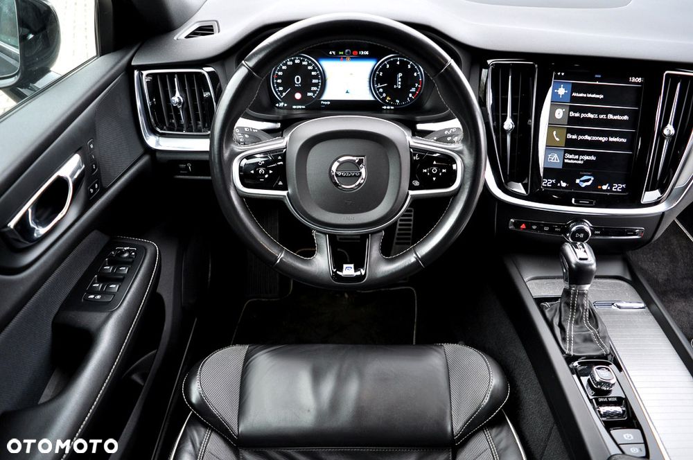 Volvo V60 T4 Geartronic R-Design - 19