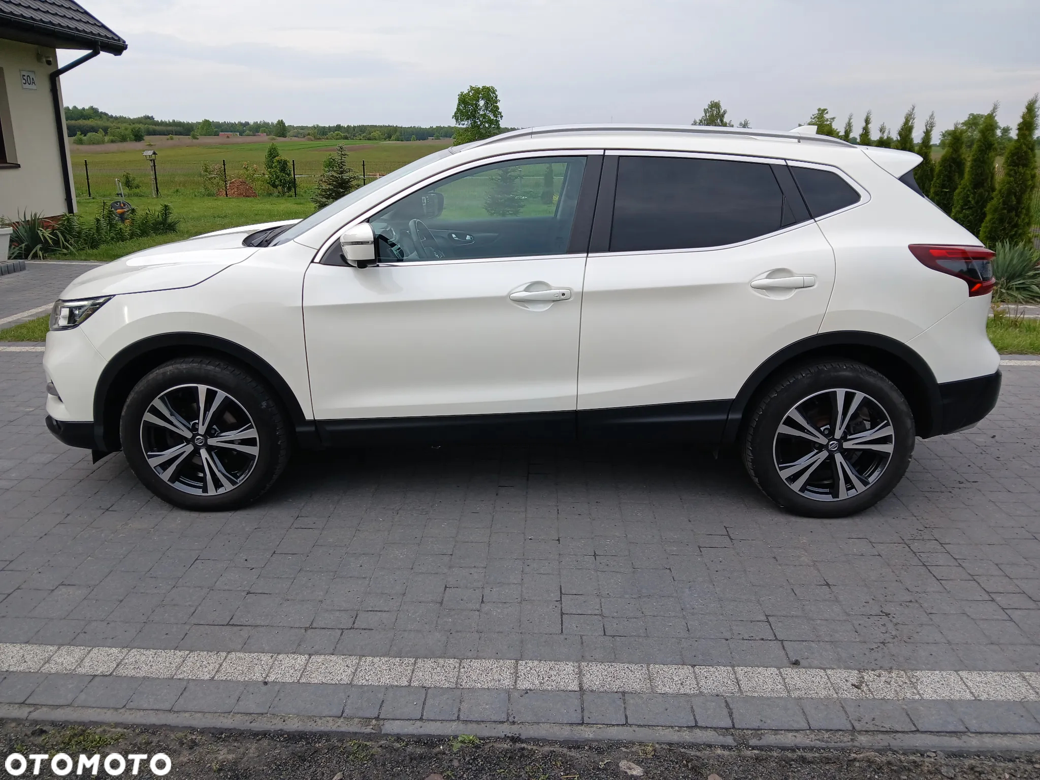 Nissan Qashqai 1.3 DIG-T N-Connecta - 2