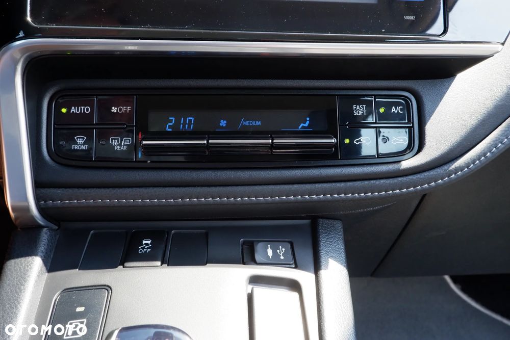 Toyota Auris 1.8 HSD Luna - 21