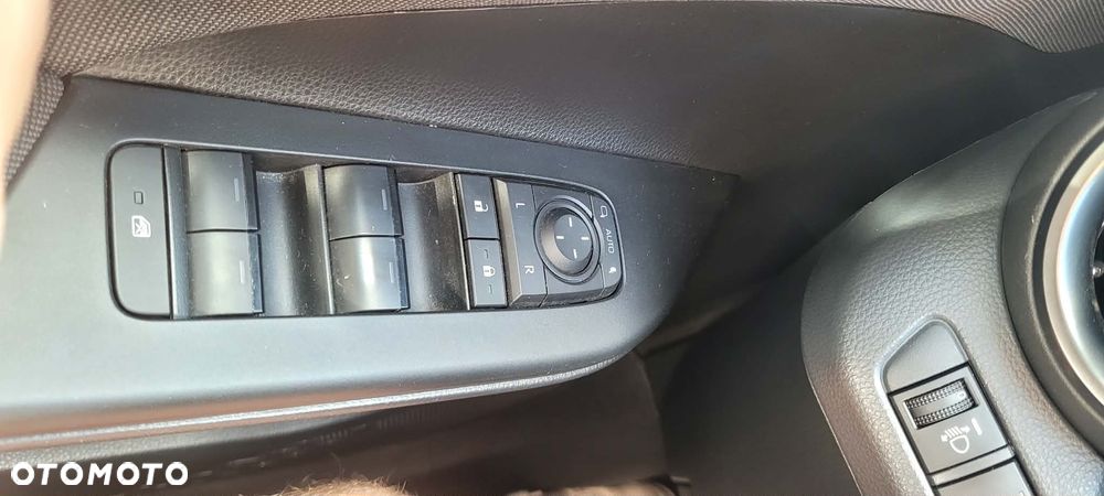 Toyota C-HR 2.0 PHEV Dynamic Force Style - 19