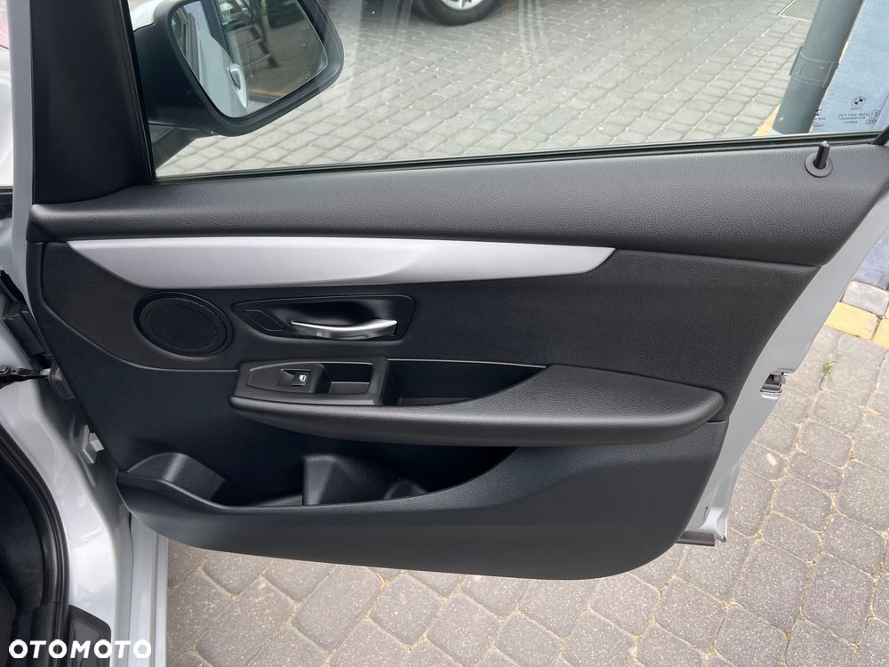 BMW Seria 2 218d Advantage sport - 30