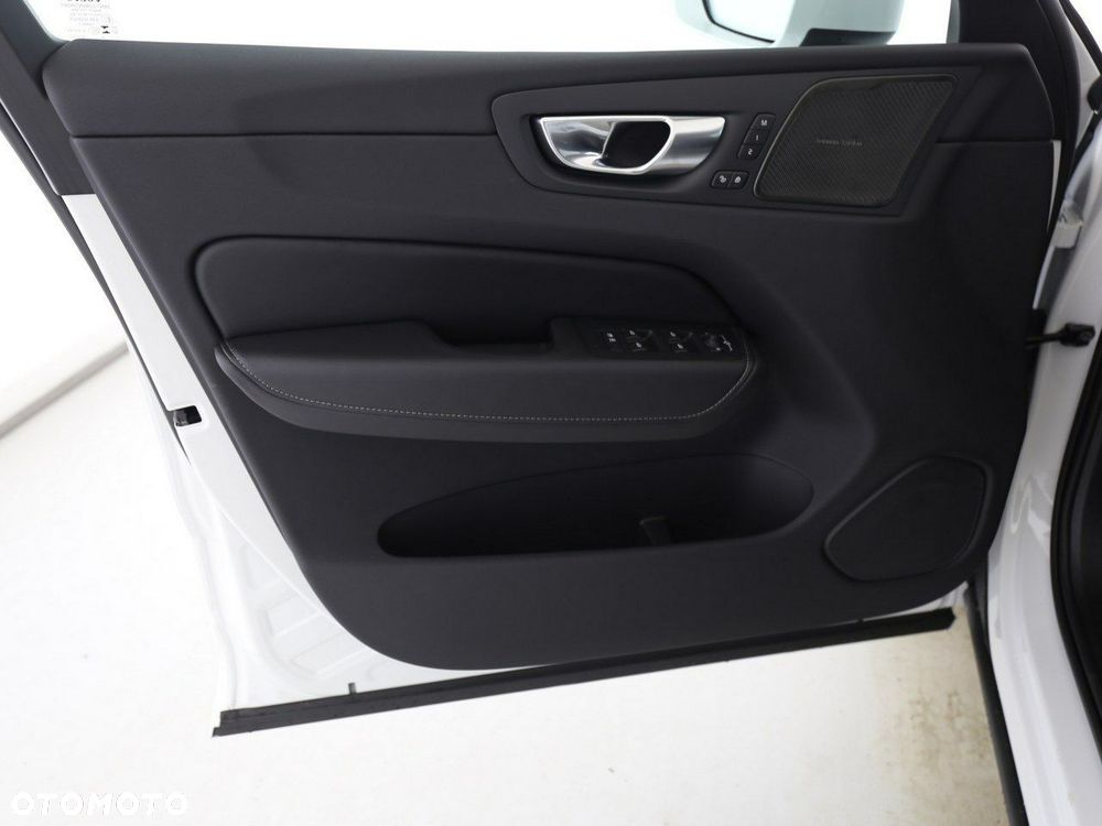 Volvo XC 60 - 8