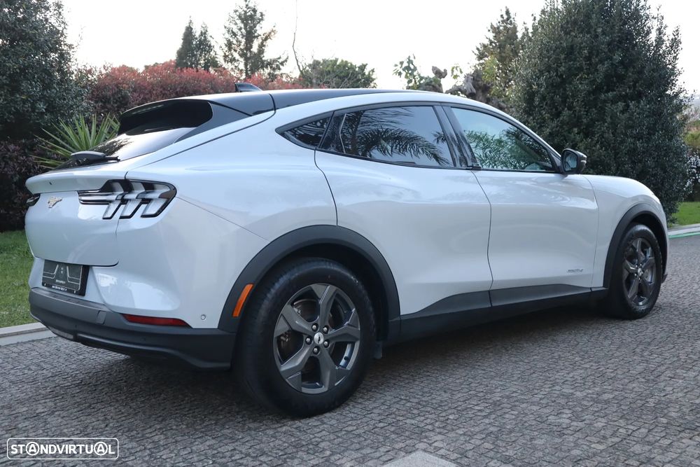 Ford Mustang Mach-E Standard - 3