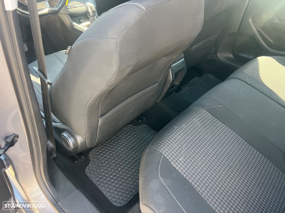Peugeot 308 SW BlueHDi 120 EAT6 Stop & Start Allure - 25