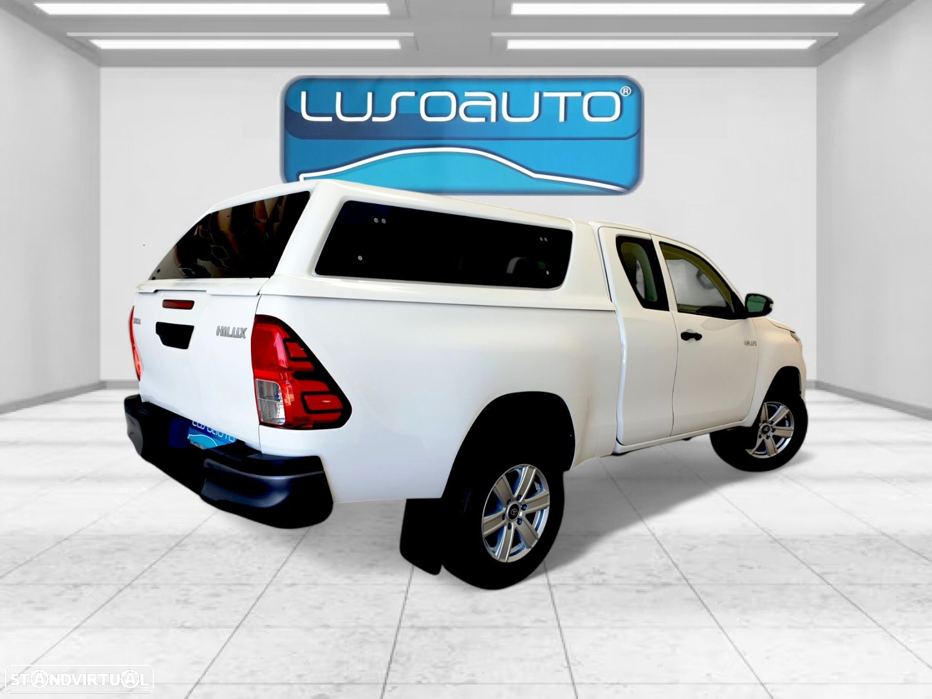 Toyota Hilux 2.4 D-4D 2WD CD - 11