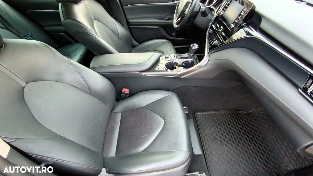 Toyota Camry 2.5 Hybrid Exclusive - 18