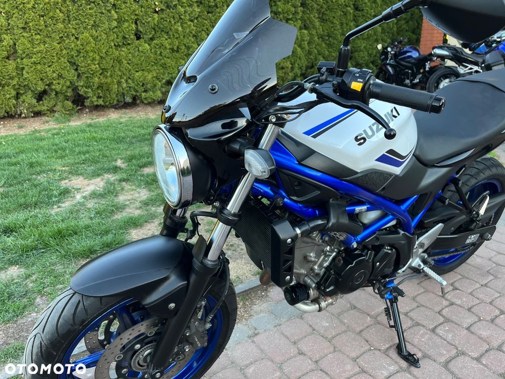 Suzuki SV - 17