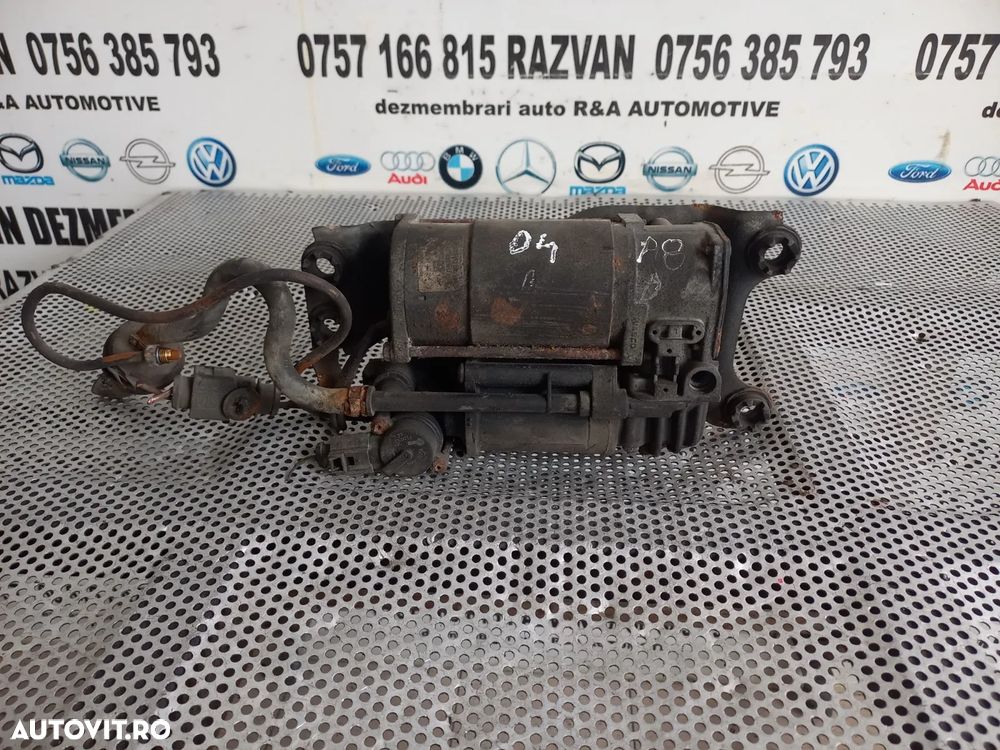 Compresor Perne Aer Suspensie Original Audi A8 4H D4 A6 C7 A7 Testat 94.000 Km Impecabil An 2010-2011-2012-2013-2014-2015-2016-2017 Dezmembrez Audi A8 4H D4 3.0 Tdi Quattro Motor CDT Cutie MXU Volan Stanga - Dezmembrari Arad - 4
