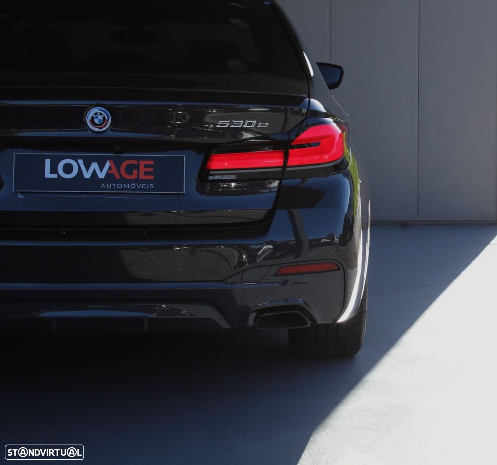 BMW 530 e Pack 50 anos M - 13