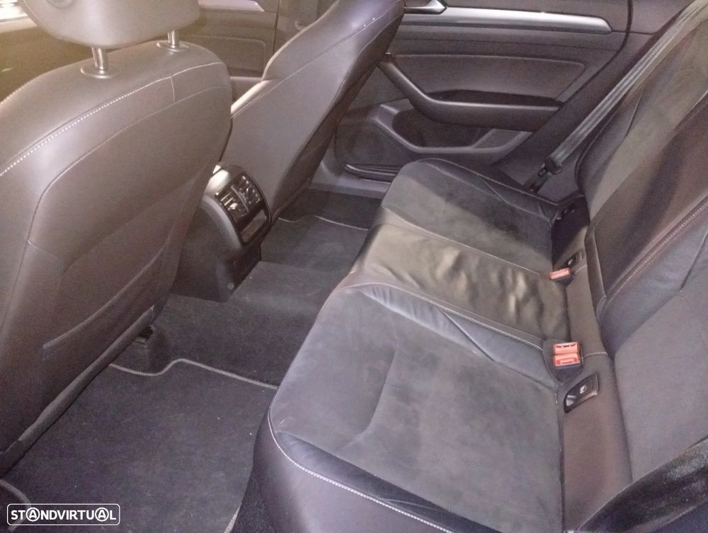 VW Arteon 2.0 TDI SCR DSG R-Line - 14