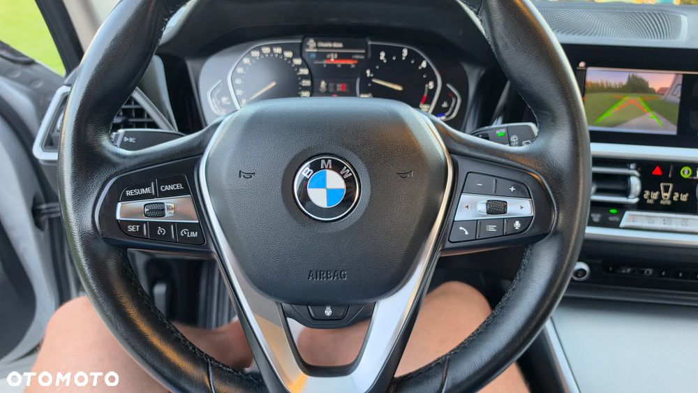 BMW Seria 3 318d Edition M Sport Shadow - 20