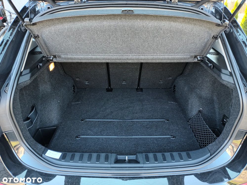 BMW X1 sDrive18i - 12