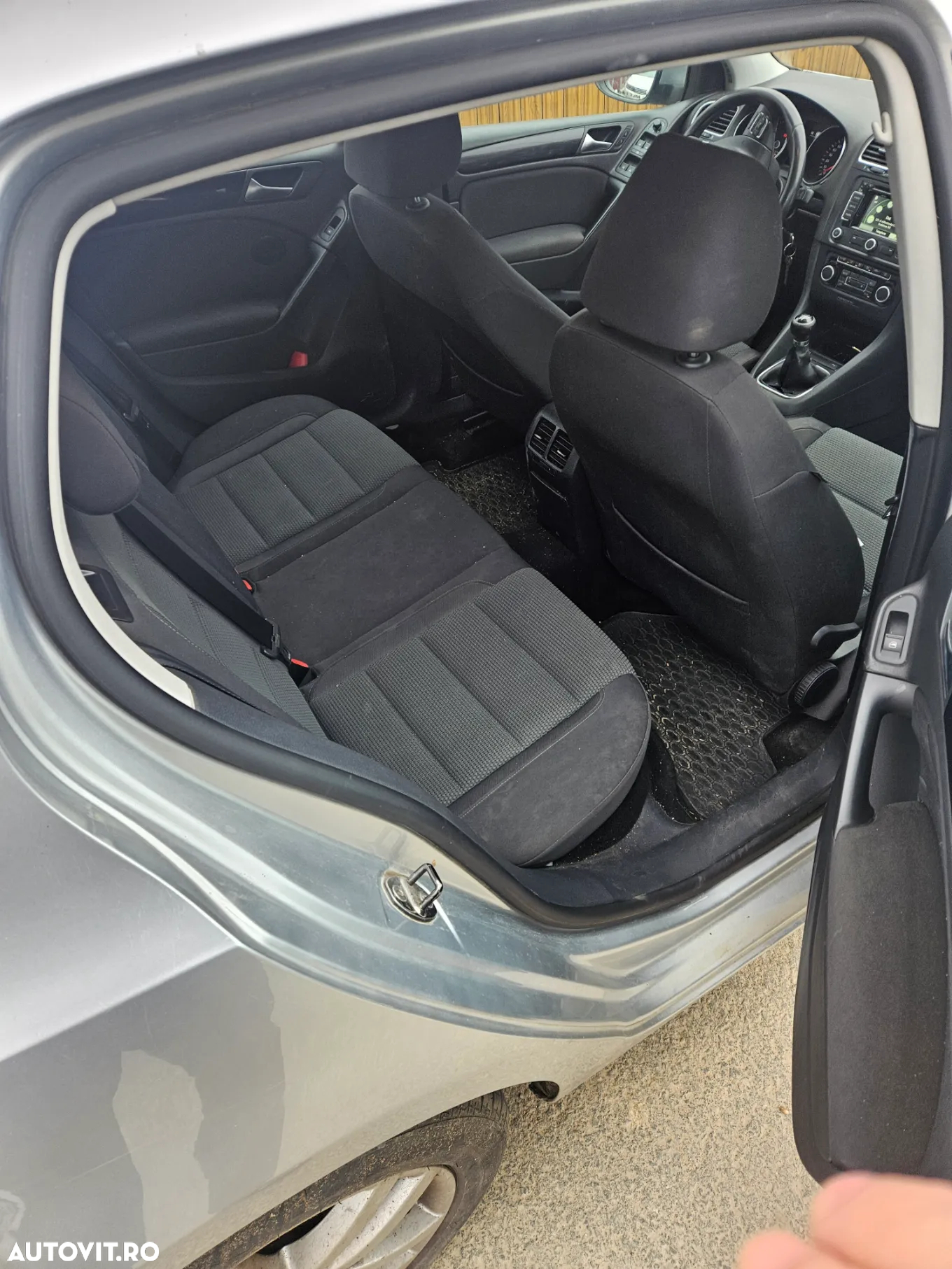 Volkswagen Golf 1.6 TDI BlueMotion Technology DPF Highline - 11